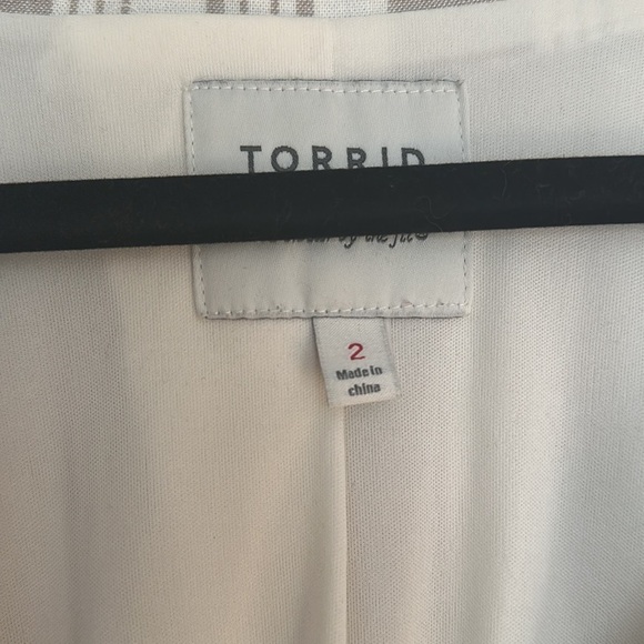 Torrid Two button Linen Blend pin Striped Blazer Womens Size 2X Neutral Modern - Picture 3 of 6